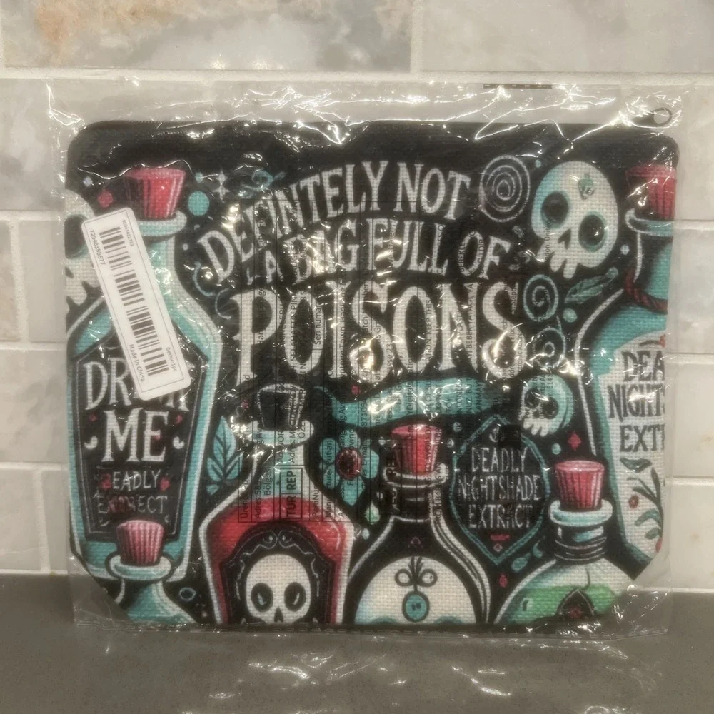 NEW-Gothic Makeup Bag Skull Poison Bottle Design Witchy Cosmetic Pouch Gift